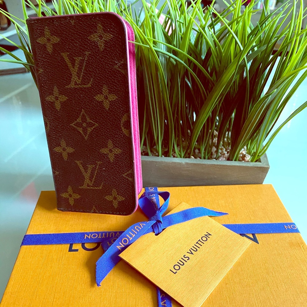 Authentic LV iPhone X case with box